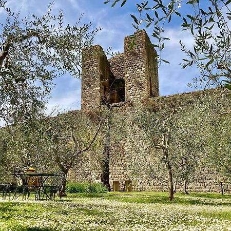 Monteriggioni Castello Villa ภายนอก รูปภาพ
