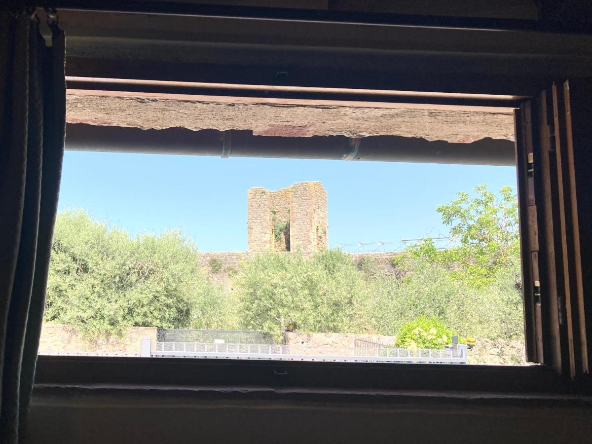 Monteriggioni Castello Villa ภายนอก รูปภาพ