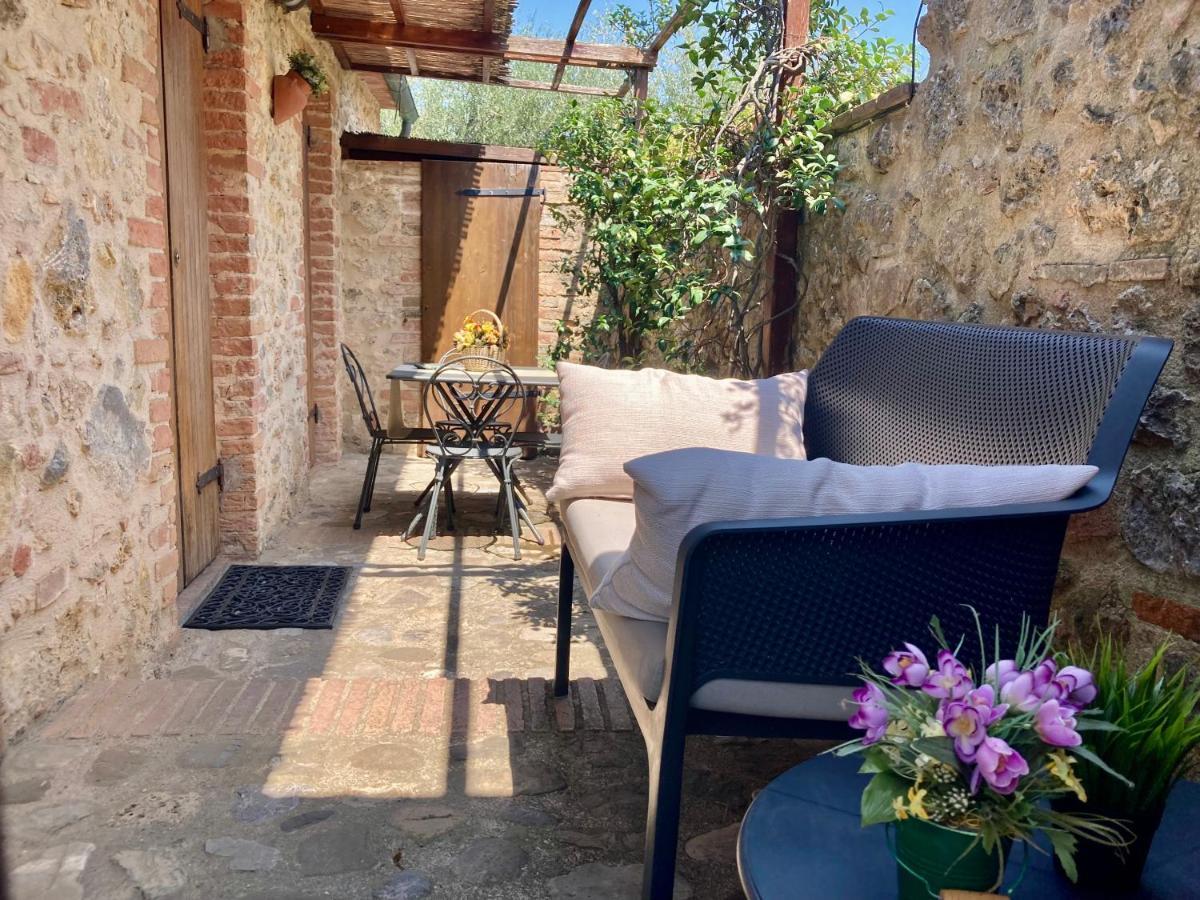 Monteriggioni Castello Villa ภายนอก รูปภาพ
