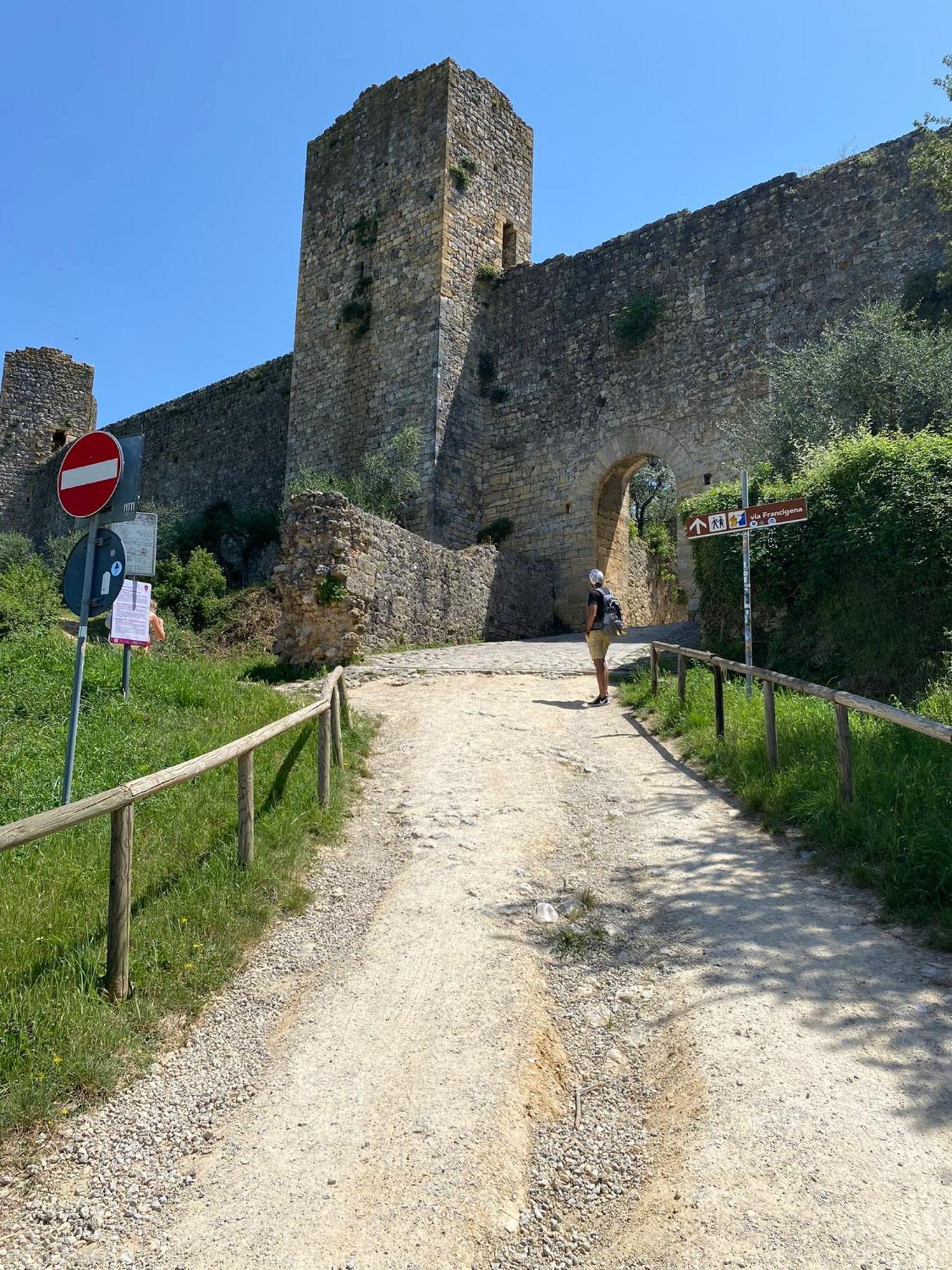 Monteriggioni Castello Villa ภายนอก รูปภาพ